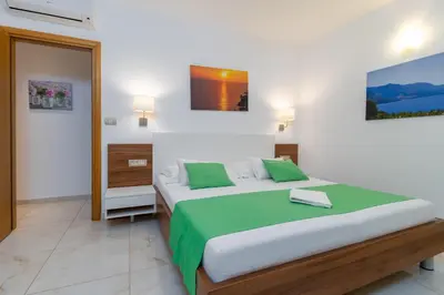 Krevet ili kreveti u jedinici u objektu Villasanta De Luxe Apartments with Pool