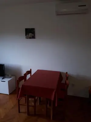TV i/ili zabavni centar u objektu Apartment groundfloor