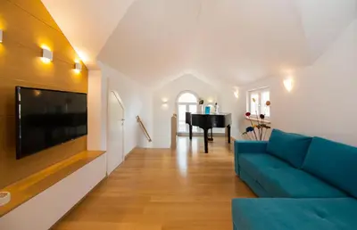 TV i/ili zabavni centar u objektu Villa Franka with pool
