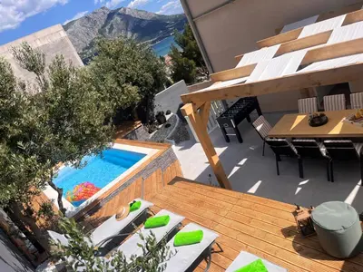 Pogled na planine ili pogled na planine iz apartmana