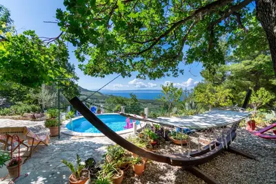 Priroda u blizini planinskih kuća