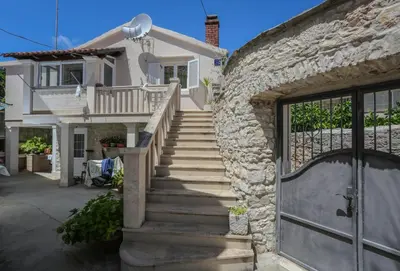 Zgrada u kojoj se nalazi apartman