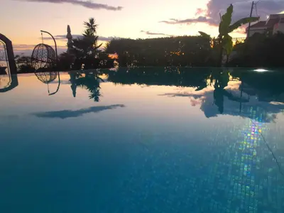 Bazen u objektu Villa Maris- beachfront villa with exclusive pool ili u blizini