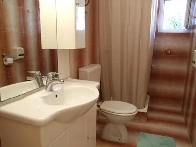 Kupaonica u objektu Apartments by the sea Baska Voda, Makarska - 15461