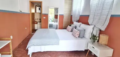 Krevet ili kreveti u jedinici u objektu Studio apartments Roza - A charming oasis in the centre of Makarska
