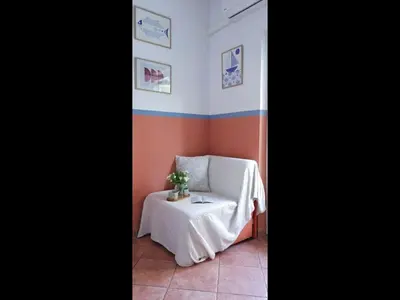 Krevet ili kreveti u jedinici u objektu Studio apartments Roza - A charming oasis in the centre of Makarska