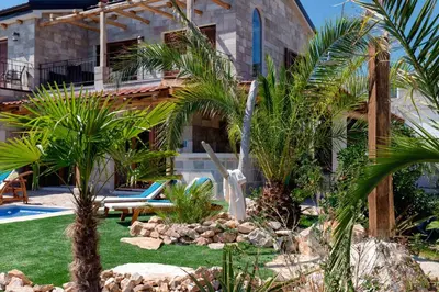 Bazen u objektu Luxury Villa Galapagos Hvar Town ili u blizini