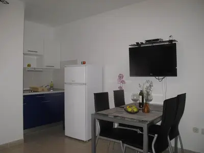 Kuhinja ili čajna kuhinja u objektu Apartments Mia