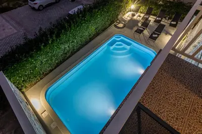 Bazen u objektu Holiday apartments Stobrec ili u blizini