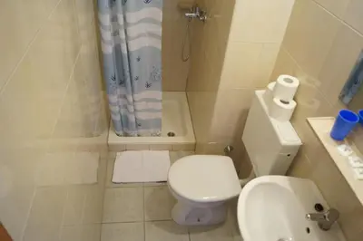 Kupaonica u objektu Studio Apartments Marija with private parking