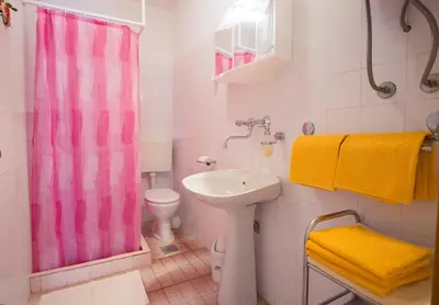 Kupaonica u objektu Apartmani LuNa