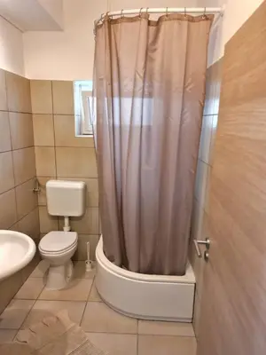 Kupaonica u objektu Apartments Kegalj