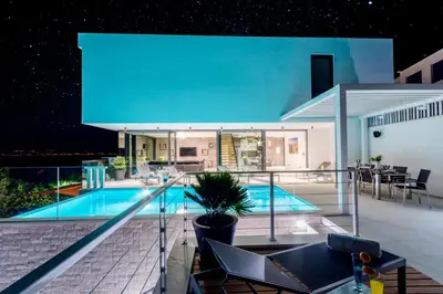 Bazen u objektu Villa Vitae & Villa Pax ili u blizini