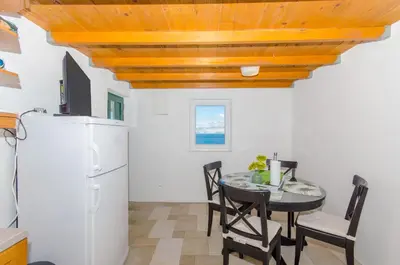 Kuhinja ili čajna kuhinja u objektu House Romantica