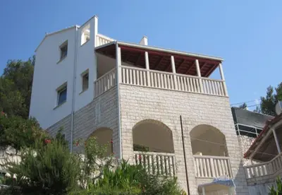 Zgrada u kojoj se nalazi apartman