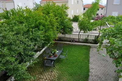 Vrt u objektu Apartments Ivica