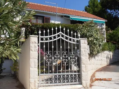 Tlocrt objekta Apartment in Bol with sea view, balcony, air conditioning, Wi-Fi (652-1)