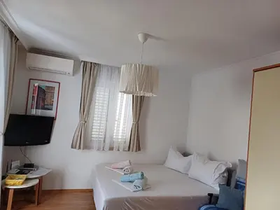 TV i/ili zabavni centar u objektu Apartman SARA GALILEO BLIZU PLAZE