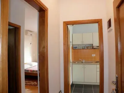 Kuhinja ili čajna kuhinja u objektu Apartment in Duce with sea view, terrace, air conditioning, Wi-Fi (4166-2)