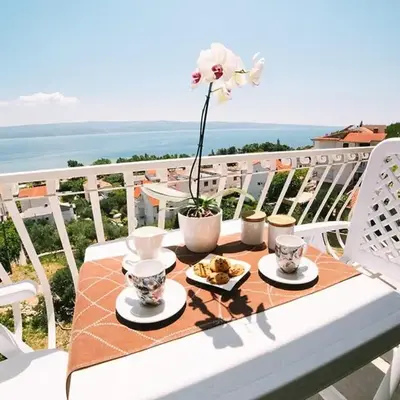 Studio Apartment in Duce with Sea View