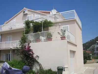 Zgrada u kojoj se nalazi apartman