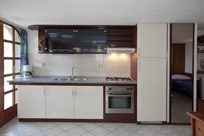Kuhinja ili čajna kuhinja u objektu Apartment in Brela with sea view, terrace, air conditioning, Wi-Fi (3524-2)
