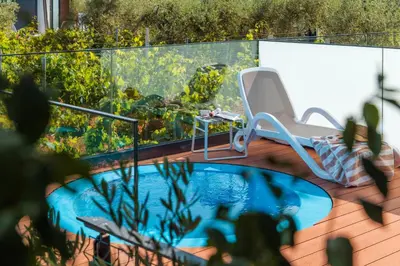 Bazen u objektu Gava Waterman Island Cottages - All Inclusive ili u blizini