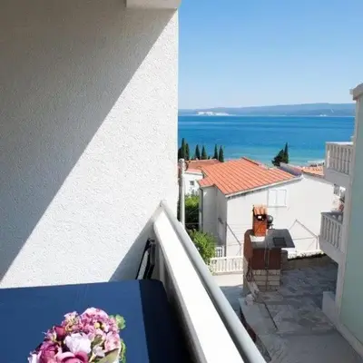 Studio Apartment in Duce with Sea View