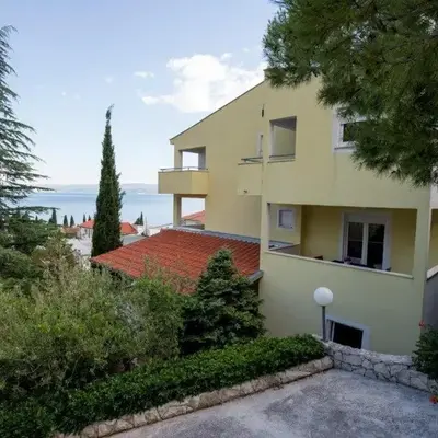Apartment in Duce with sea view