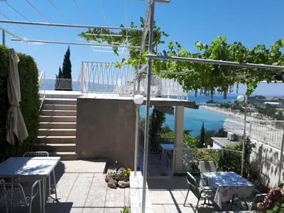 Balkon ili terasa u objektu Apartment in Omiš with sea view, terrace, Wi-Fi (161-2)