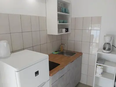 Kuhinja ili čajna kuhinja u objektu Apartment in Omiš with sea view, terrace, Wi-Fi (161-2)