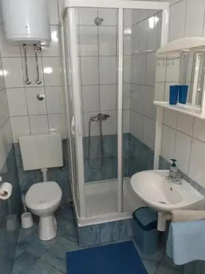 Kupaonica u objektu Apartment in Omiš with sea view, balcony, Wi-Fi (161-3)