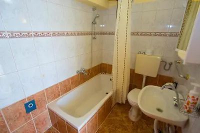 Kupaonica u objektu Studio Baska Voda 6761b