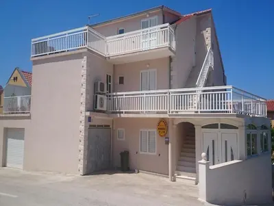 Zgrada u kojoj se nalazi apartman