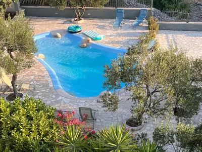 Bazen u objektu Villa Last Chance, Brač ili u blizini