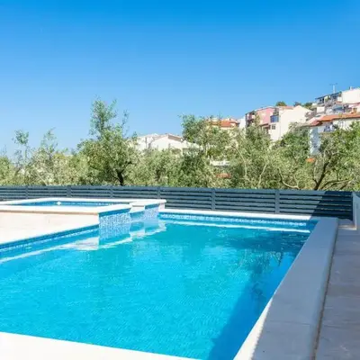 Lovely Apartment In Podstrana With Wifi