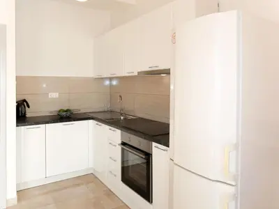 Kuhinja ili čajna kuhinja u objektu Apartment Lada-2 by Interhome