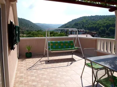 Pogled na planine ili pogled na planine iz apartmana