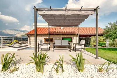 Pogled na planine ili pogled na planine iz apartmana