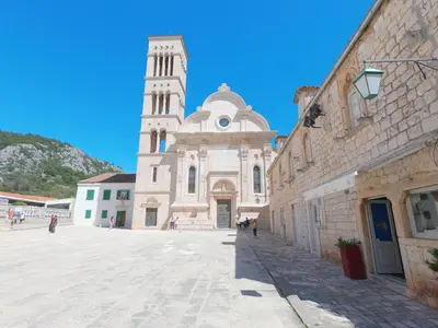 Pogled na planine ili pogled na planine iz apartmana
