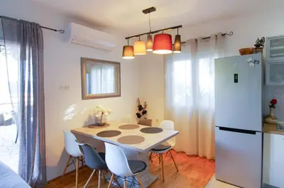 Kuhinja ili čajna kuhinja u objektu Apartment Bečica