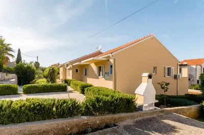 Zgrada u kojoj se nalazi apartman