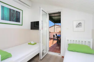 Krevet ili kreveti u jedinici u objektu Apartments with parking space Pisak, Omis - 16239
