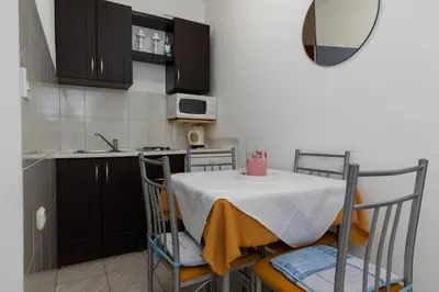 Kuhinja ili čajna kuhinja u objektu Apartments and rooms by the sea Lokva Rogoznica - Omis - 2973