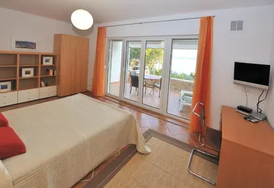 TV i/ili zabavni centar u objektu Nautilus-Bay Apartments - First Row Suites 210, 211 - Villa Gorma