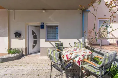 Zgrada u kojoj se nalazi apartman