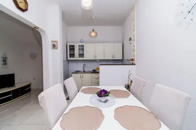 Kuhinja ili čajna kuhinja u objektu Apartment Knez 1