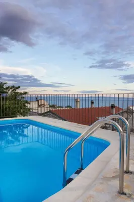 Bazen u objektu Villa Petit in Brela, private pool ili u blizini