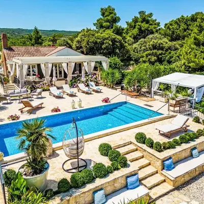Holiday Home Villa Mutnik by Interhome