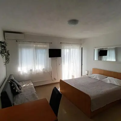 Krevet ili kreveti u jedinici u objektu Apartments Monika Omiš